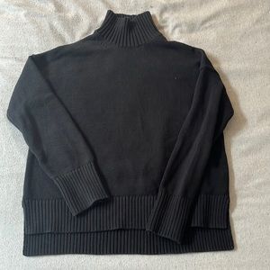 Everlane Turtleneck sweater